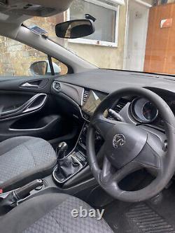 Vauxhall Astra Emergency Services CDTI 2017 5 Door Hatchback 1598CC 095g/Km